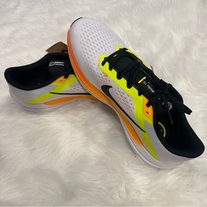 Nike Air Winkle 10 Men's Running Shoes Size 11 NWT